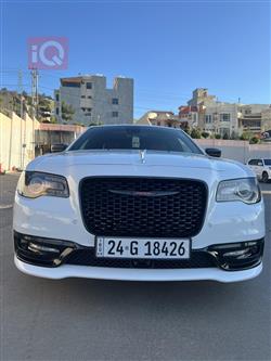 كرايسلر 300